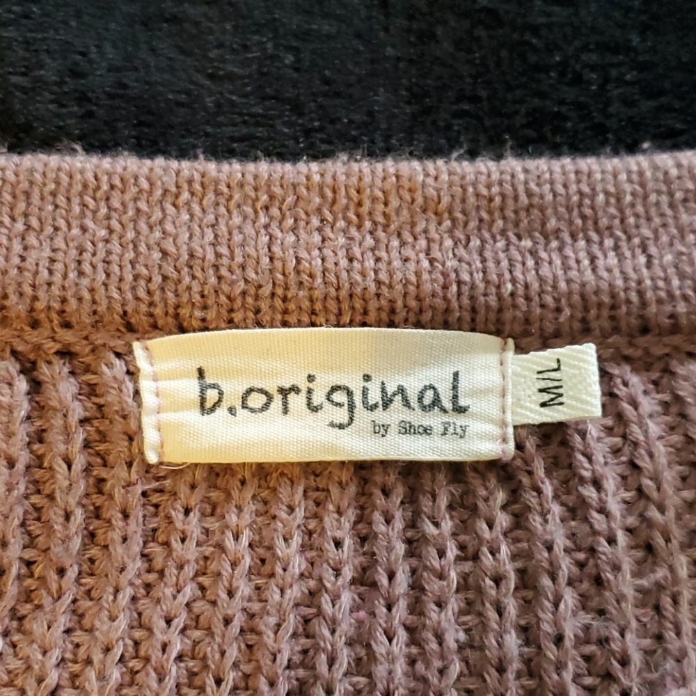 Sweater - Picture 4 of 4